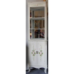 White Chippendale glass cabinet