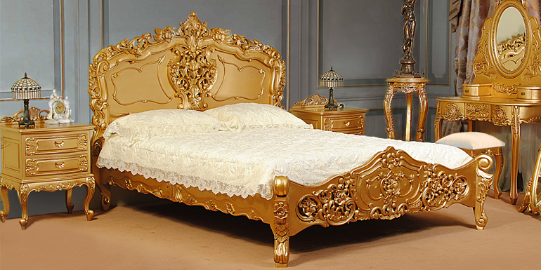 Złote łóżko rokoko